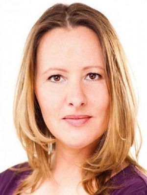 妮娜·沃布罗特