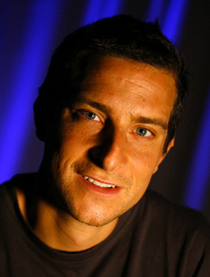 贝尔·格里尔斯